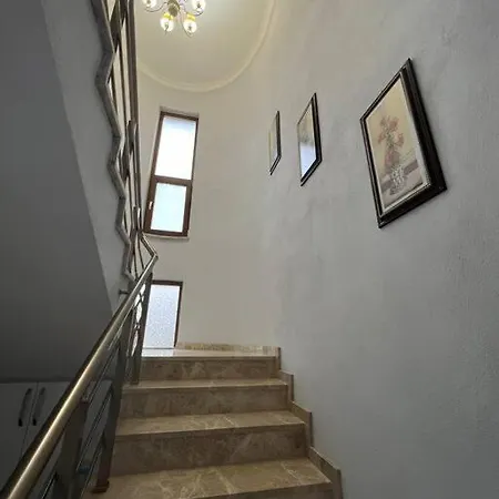 Gocek Inlicede Havuzlu 4+1 Villa, Inlice וילה *